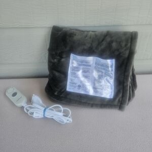 Cuddl Duds Heated Plush Throw Blanket Grey 50" x 60” 5 Heat Settings Auto SO